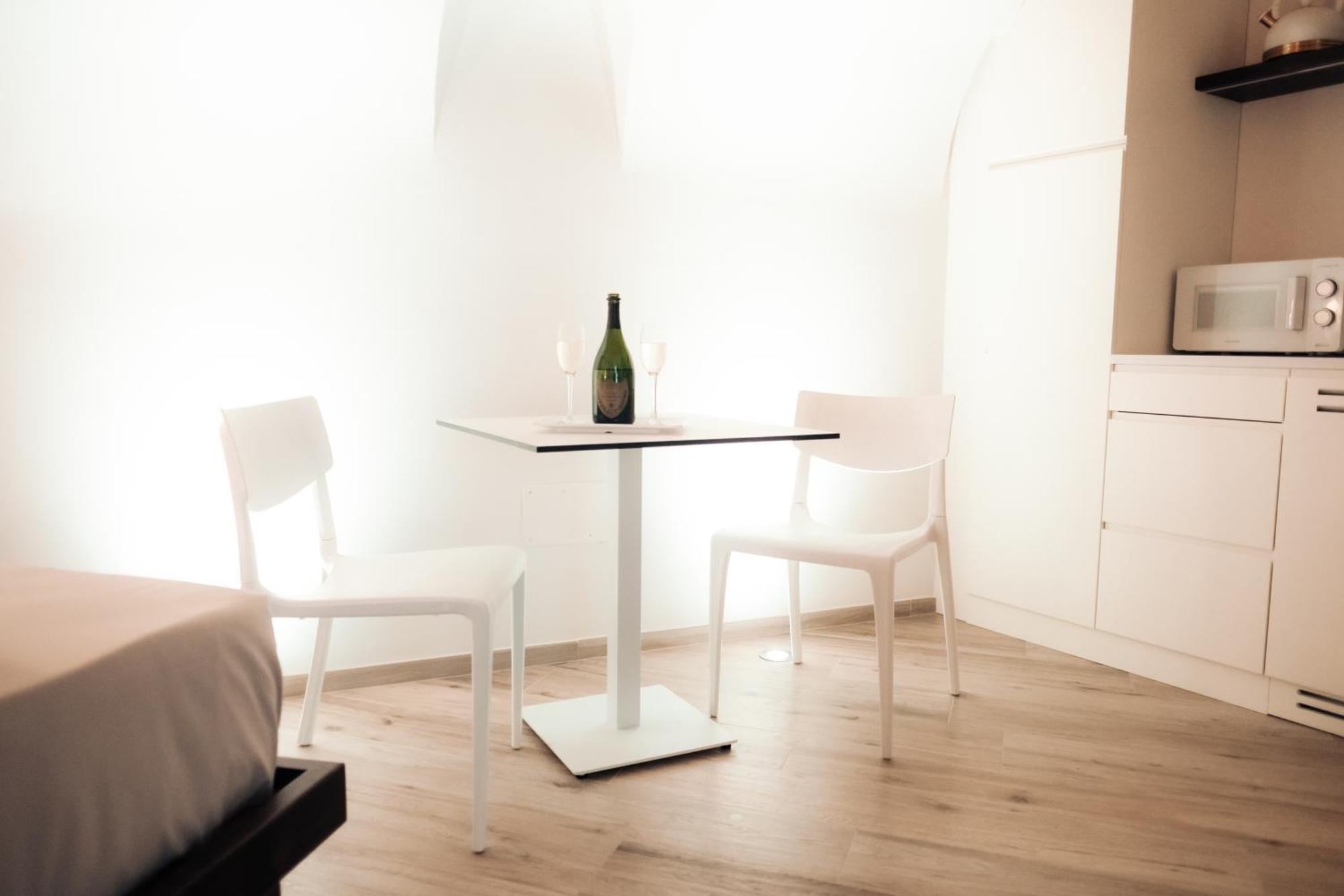 Timeless Apulian Luxury Suite Bari Ngoại thất bức ảnh